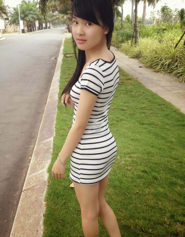 candid pics of women smoing cigs naked chuby girl uncensored
